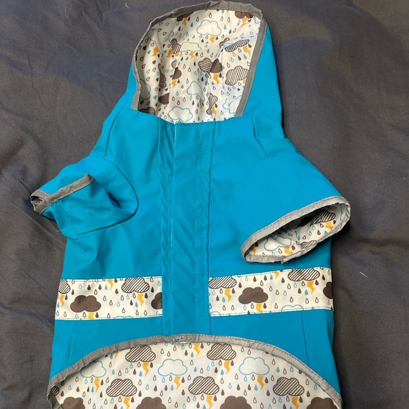 Pet rain jacked with hood - Picture 1 of 13